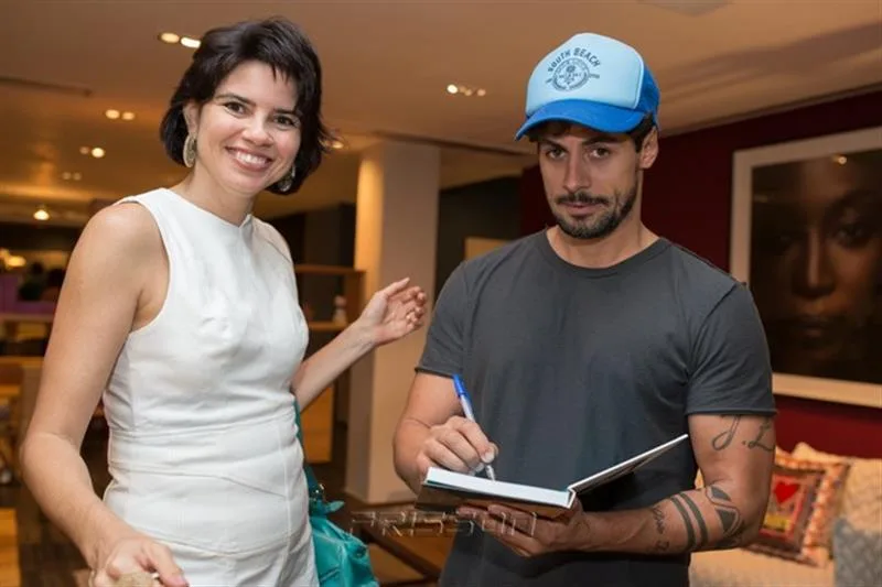 Juliana Adem e Zanini de Zanine