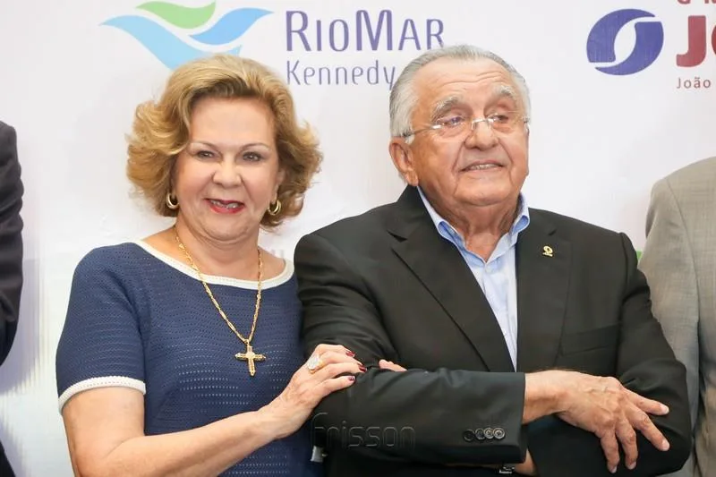 Auxiliadora e João Carlos Paes Mendonça