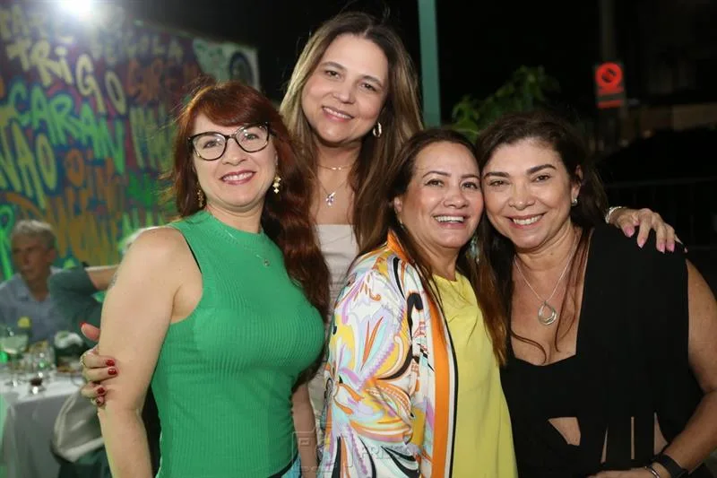 Ana Beatriz Furtado, Moara Bandeira, Cristina Albuquerque e Régia Pontes