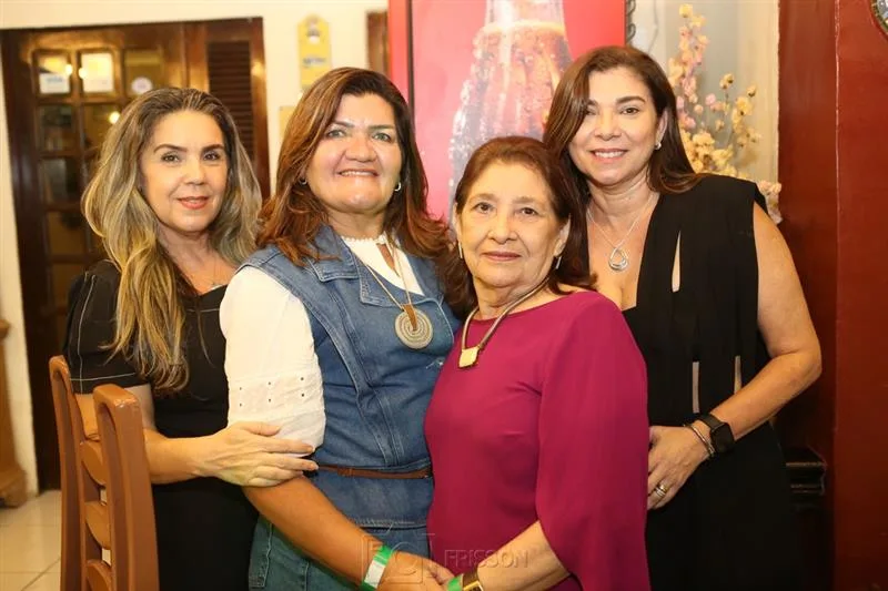 Ana Cláudia Silveira, Deyse Queiroz, Maria Lira Guerra e Régia Pontes