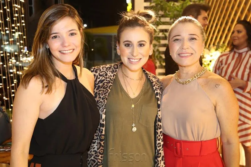 Andressa Menezes, Isabela Mindelo e Ariane Costa