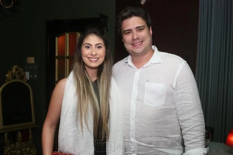 Carol Esmeraldo e Ted Pontes