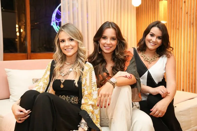 Érica Dantas, Fernanda Levy e Juliana Dias