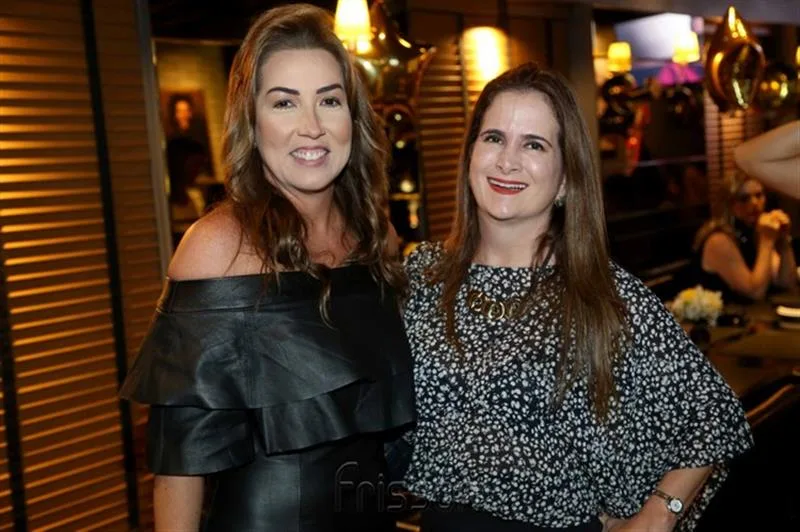 Ana Vladia Salle e Adriana Bezerra