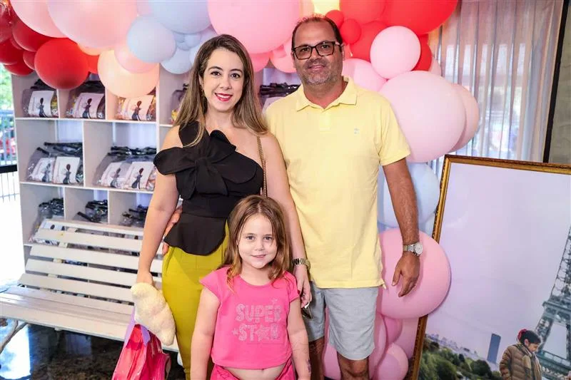 Carolina, Airton Júnior e Maria Isabella Pinto