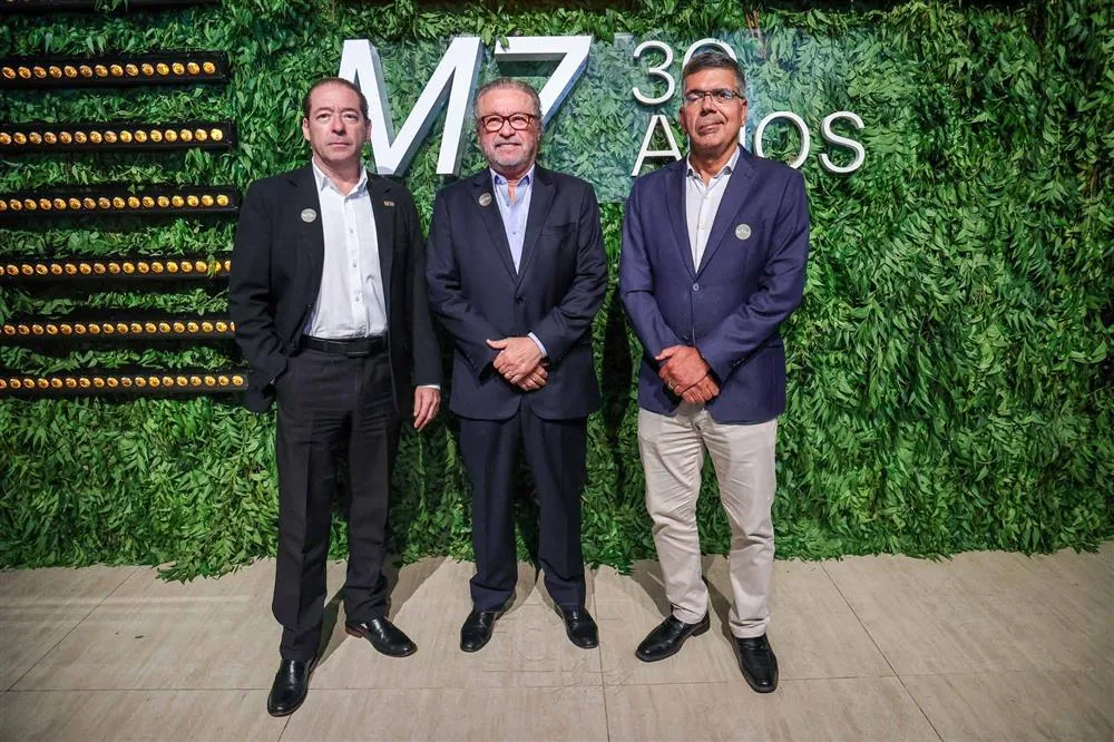 M7 Summit