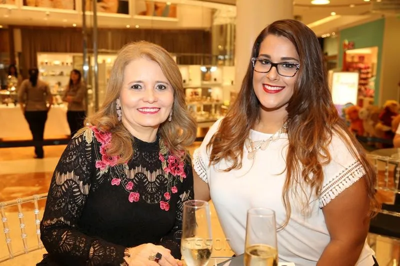 Ana Cristina Martins e Nathália Pessoa