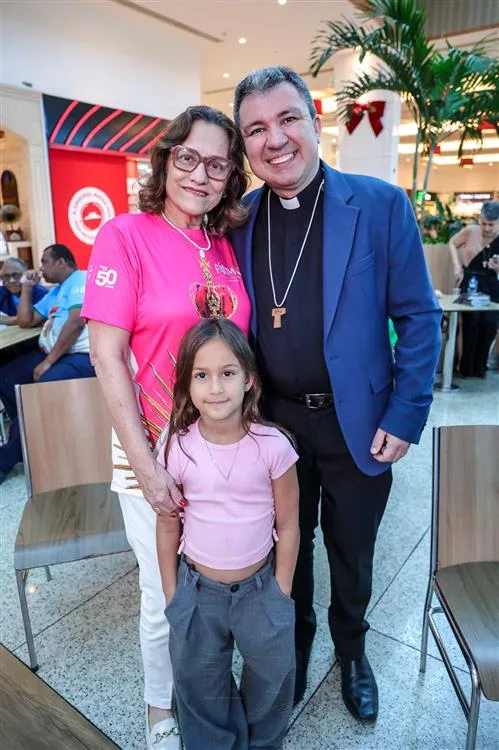 Beth, Bela Pessoa e Padre Vanderlúcio Souza