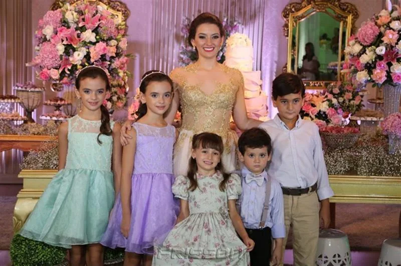 Beatriz, Rafaella, Isabela Freire, Rochelle Franco, Gabriel Bezerra e Lucca Franco