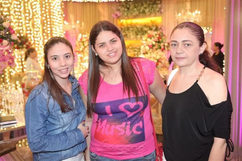 Aline Gonçalves, Michelle Ribeiro e Lucinha Pinho