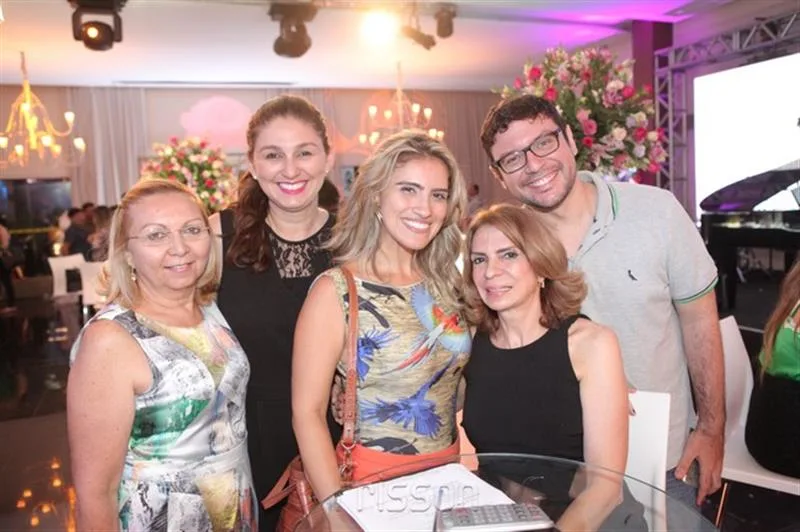 Amelia Oliveira, Gabrielle Bezerra, Denise Assis, Ditarcia Brasil e Denys Felipe