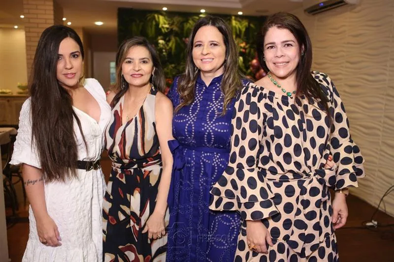 Cris Fontelles, Cirlângela Mauricio, Mychele Sampaio e Flávia Castelo