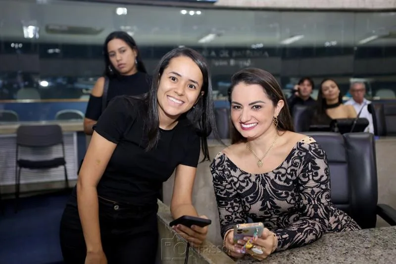 Aline Rodrigues e Cleane Fontenele