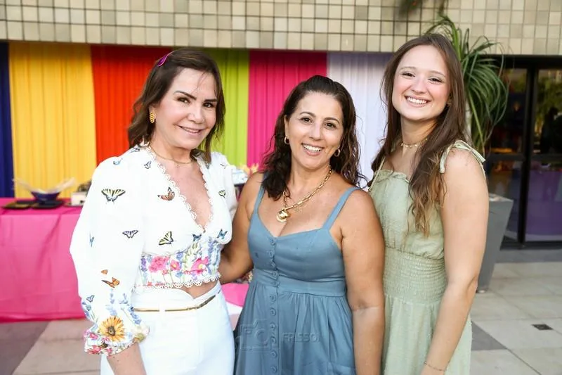 Ana Luiza Barreira, Monica Mello e Marina Frota