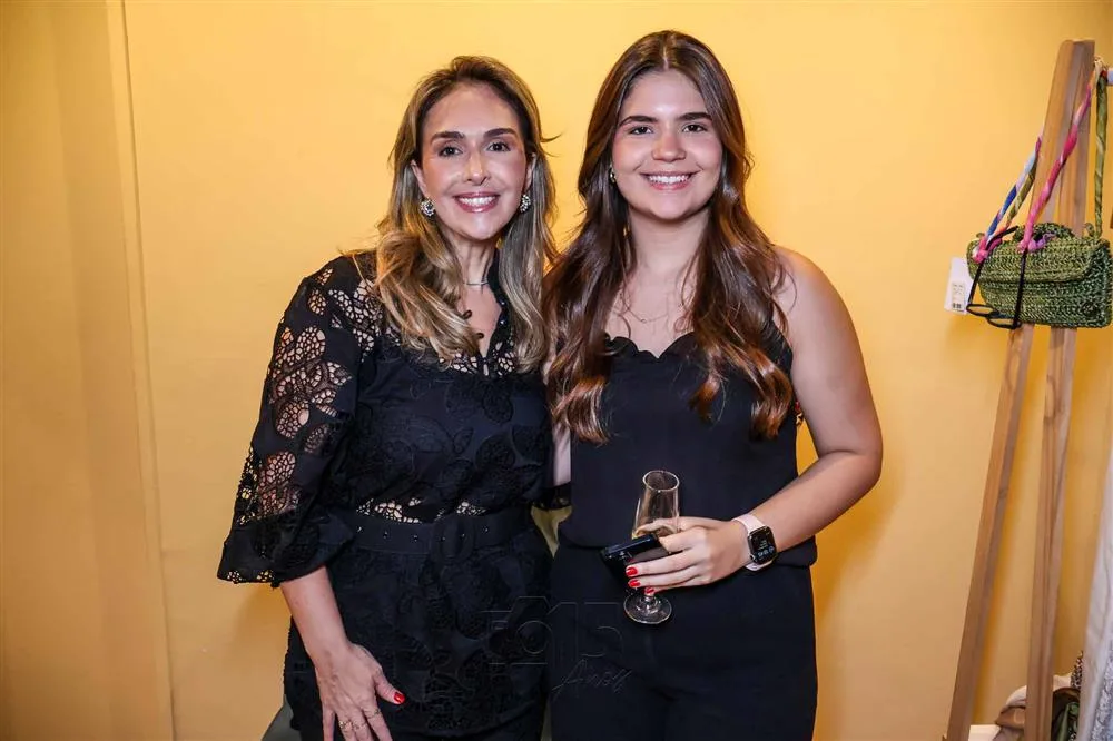 Mirella e Sara Pompeu