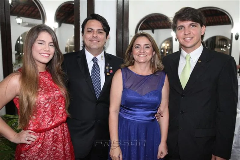 Beatriz, Tarcísio, Teresa Porto e Márcio Plastina