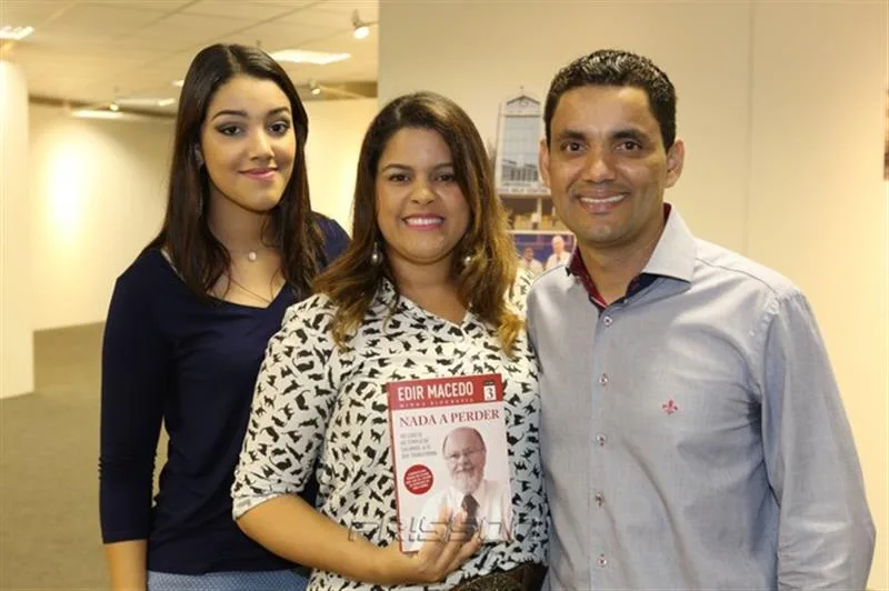 Amanda Vieira, Tatiane e Nilson dos Santos