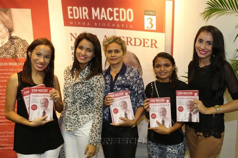 Deysiane Oliveira, Ana Beatriz Medeiros, Marly Oliveira, Fernanda Fernandes e Dayane Matos