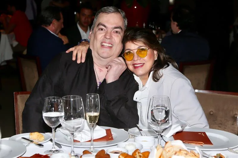 Marco Antônio di Biaggi e Roberta Miranda