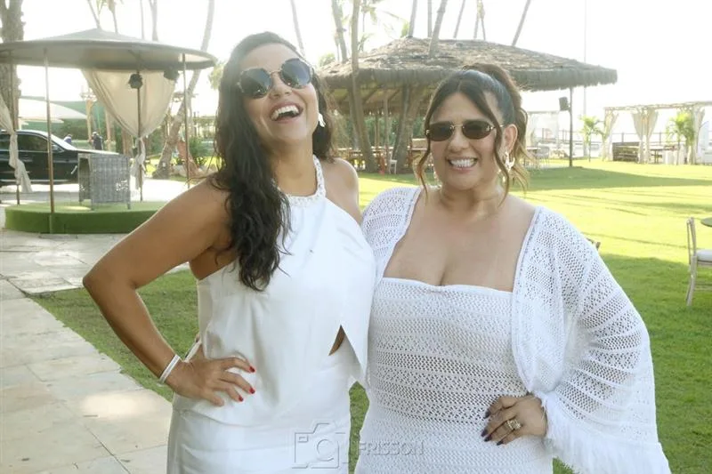 Camilla Nascimento e Montiele Arruda
