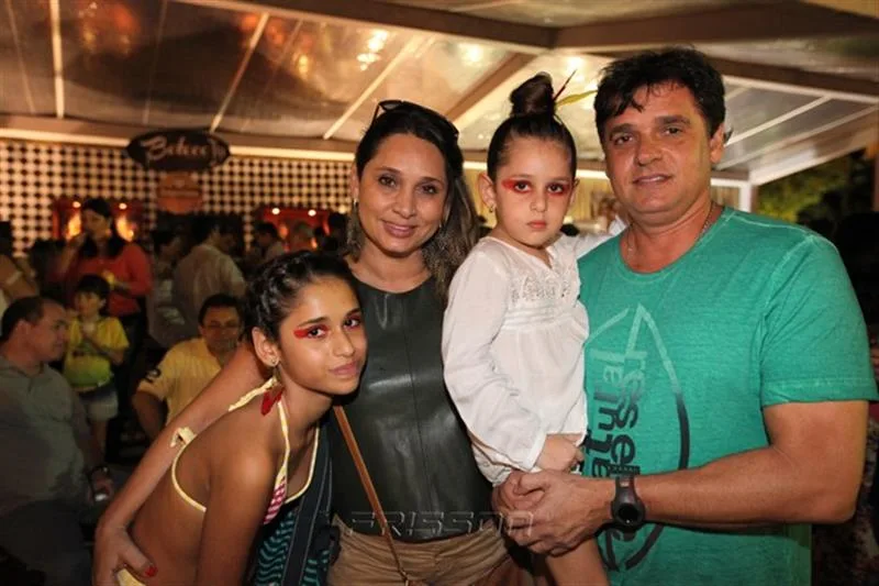 Ana Carolina, Renata, Ana Luisa e Ricardo Torquato