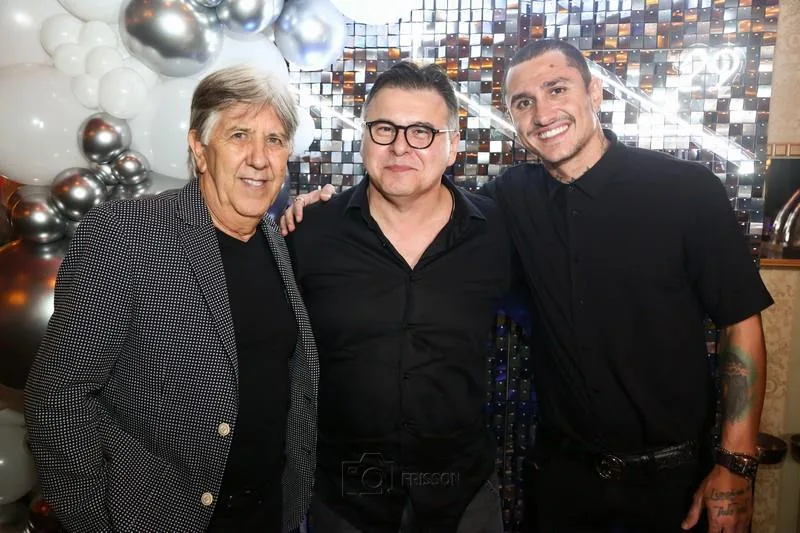 Ângelo Oliva, Robinson de Castro e Vinicius Vina