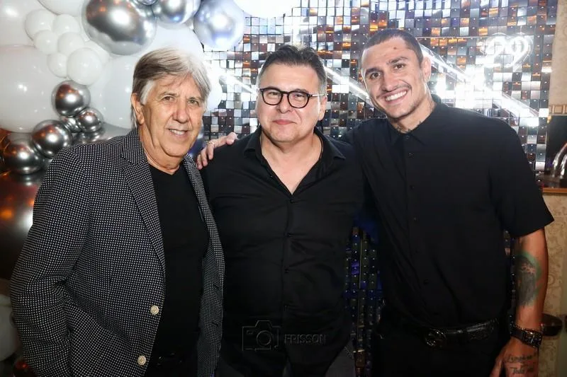 Ângelo Oliva, Robinson de Castro e Vinicius Vina