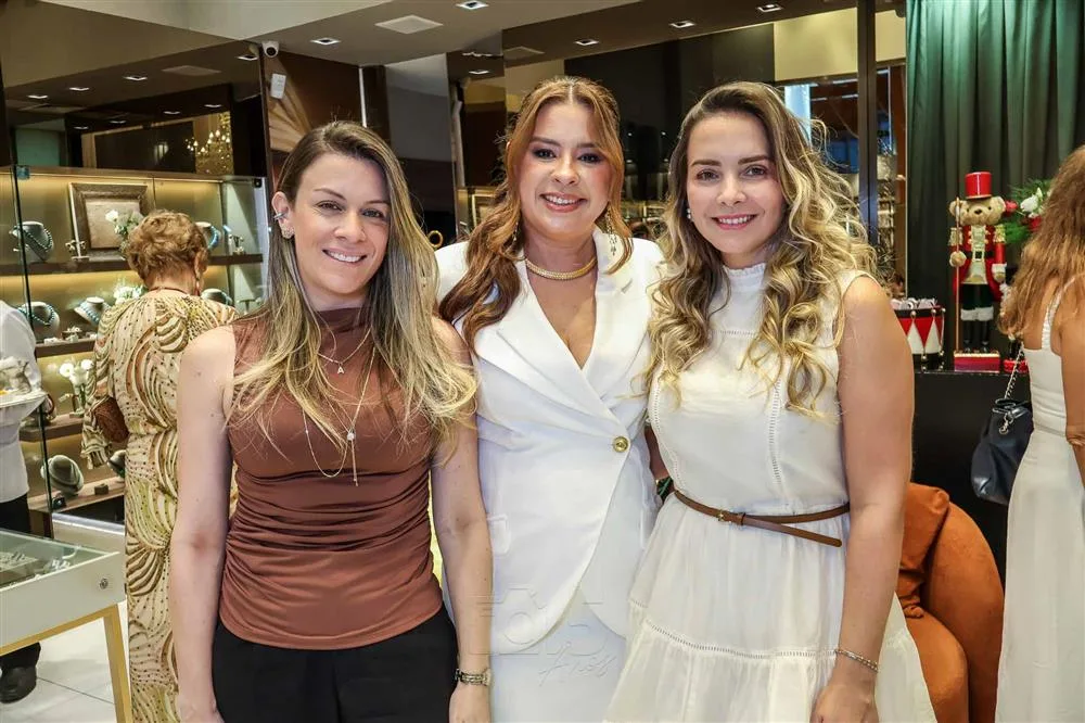 Ana Luisa Ribeiro, Camila Ximenes e Priscila Masciel