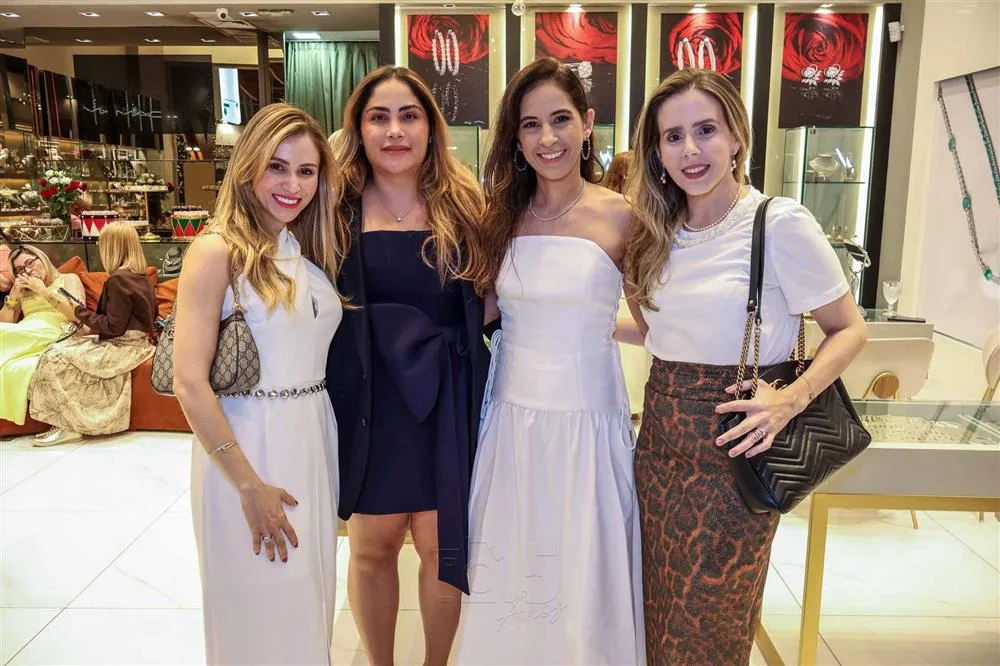Bruna Aguiar, Roberta Sales, Carolina Ximenes e Hana Castelo Branco