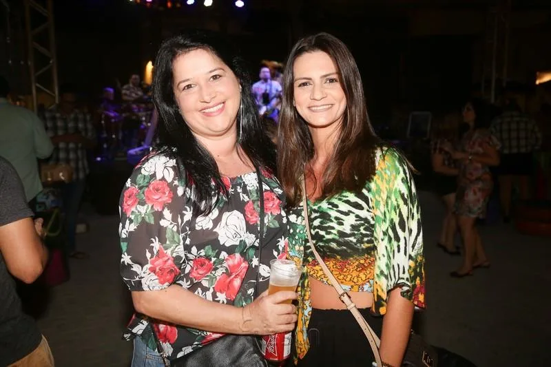 Débora Aguiar e Viviane Pires