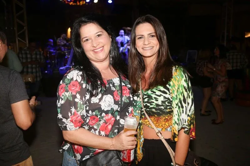 Débora Aguiar e Viviane Pires
