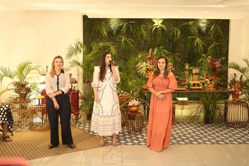 Débora Portugal, Luisa Alencar e Gabriella Portugal