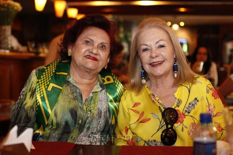 Clea Queiroz Leite e Mônica Arruda