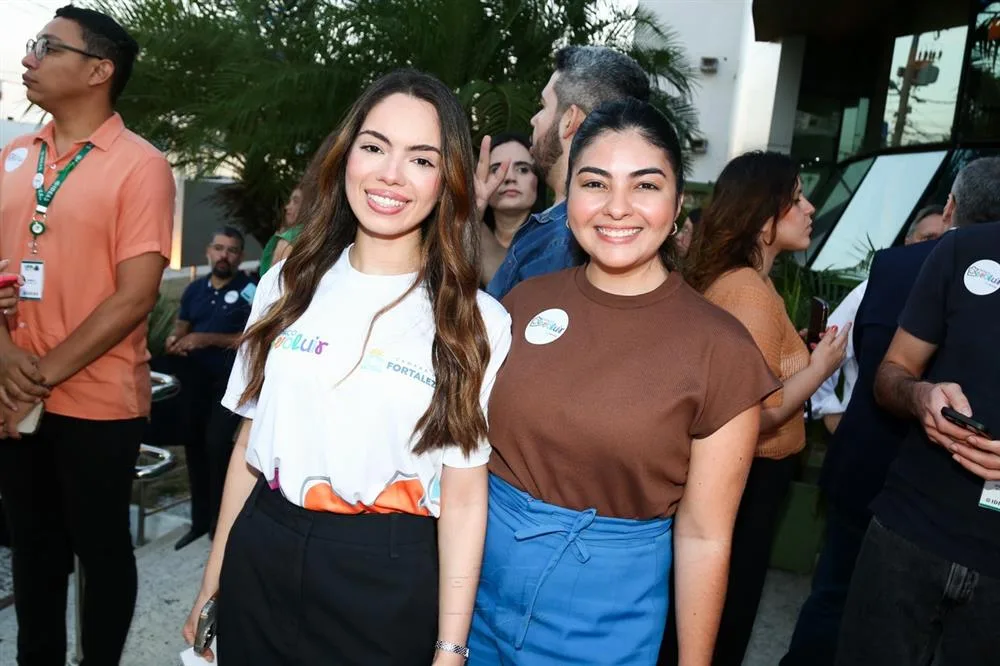 Amanda Coutinho e Lariza Gonçalves
