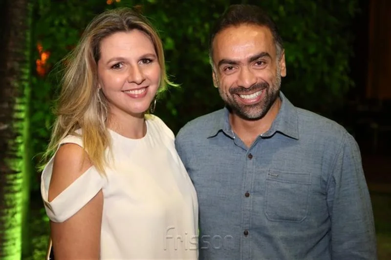 Alexia Fontes e Pádua Costa