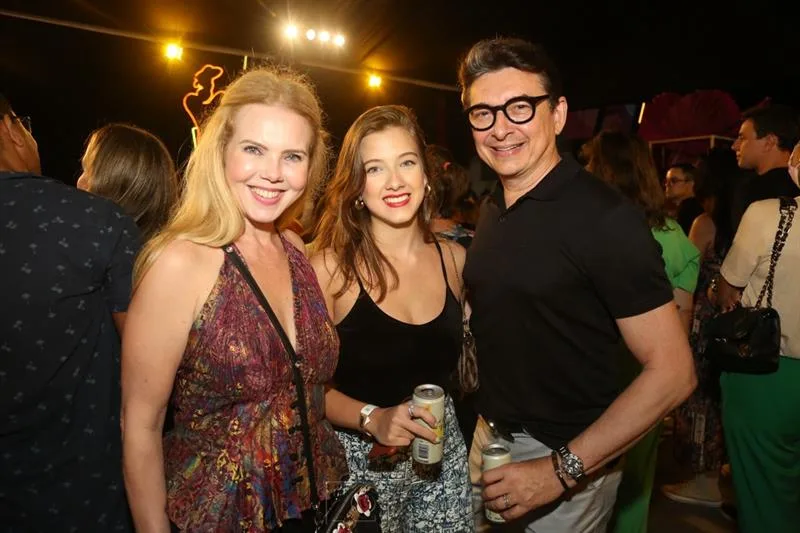 Branca, Liz e Racine Mourão