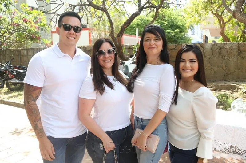 Afonso Tomoda, Graziela Veloso, Kátia Vieira e Roberta Deaux