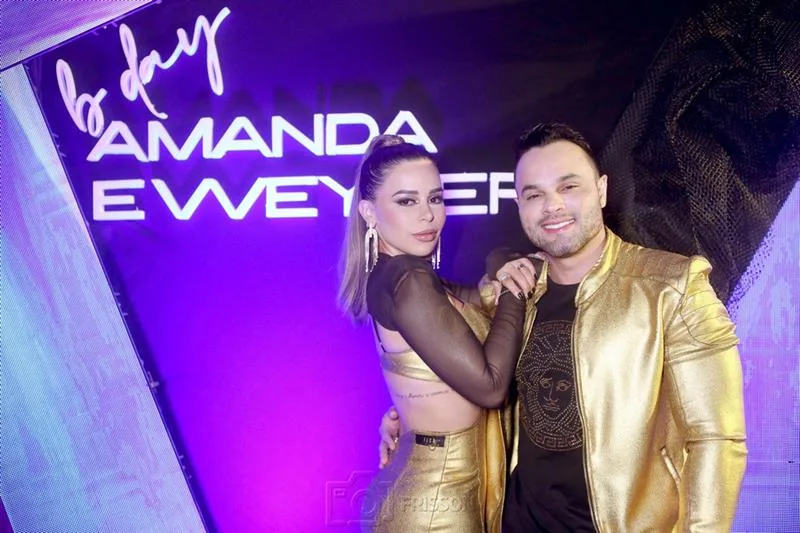 Amanda e Weyber Holanda
