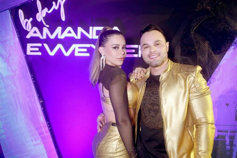 Amanda e Weyber Holanda