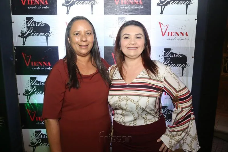 Fátima Tabosa e Elisângela Freitas
