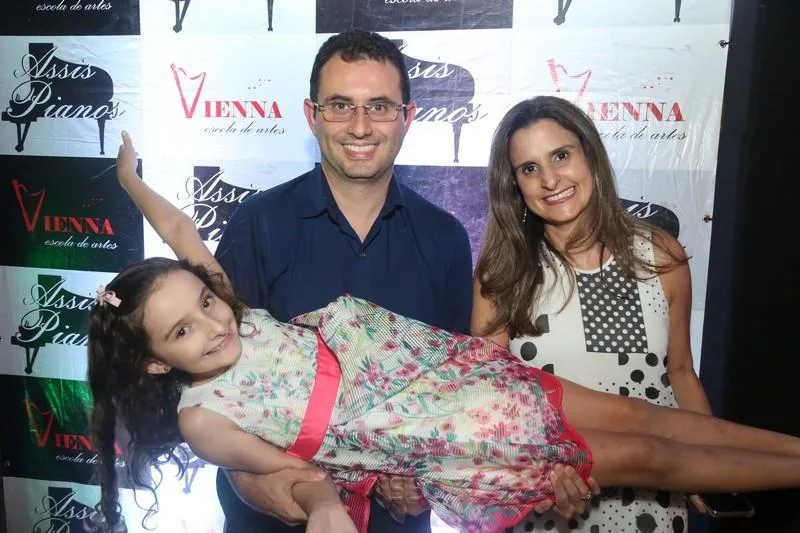 Fernando Daumazo, Ingrid Sanchez e Daniela Lobo