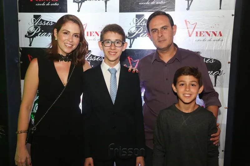 Iana, João Pedro, Pedro e Bernardo Cavalcante