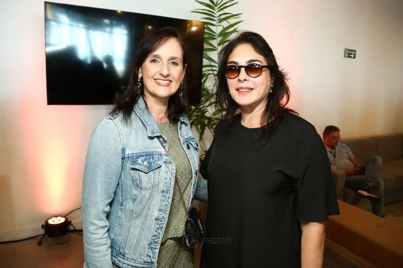 Carol Belchior e Izabela Fiúza