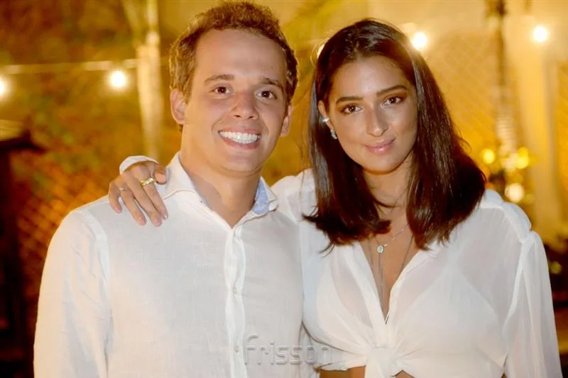 Abraã Bezerra e Barbara Tolentino