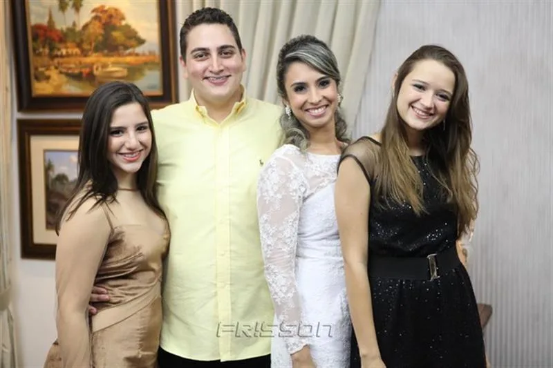 Ana Carolina, Thiago, Barreira, Tatiana e Marina Frota