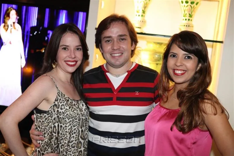 Carolina Zilli, Rafael Castelo e Bruna Seabra
