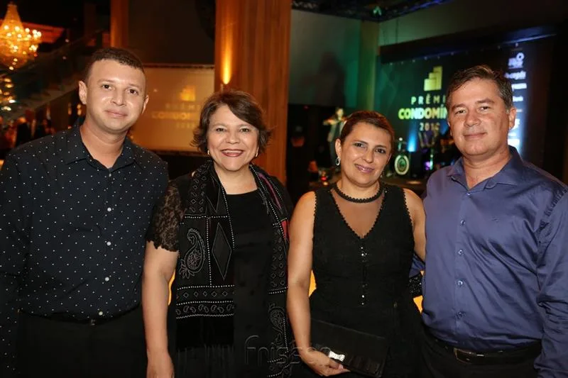 Alan Jones, Karla Rios, Suviene e Marco Bagio