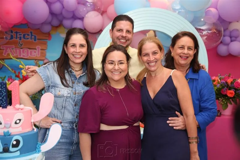 Fabíola Rocha, Homero, Mayara, Verônica Silva e Christiane Accioly