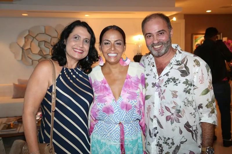 Andréa e Marcus Novais com Gil Santos