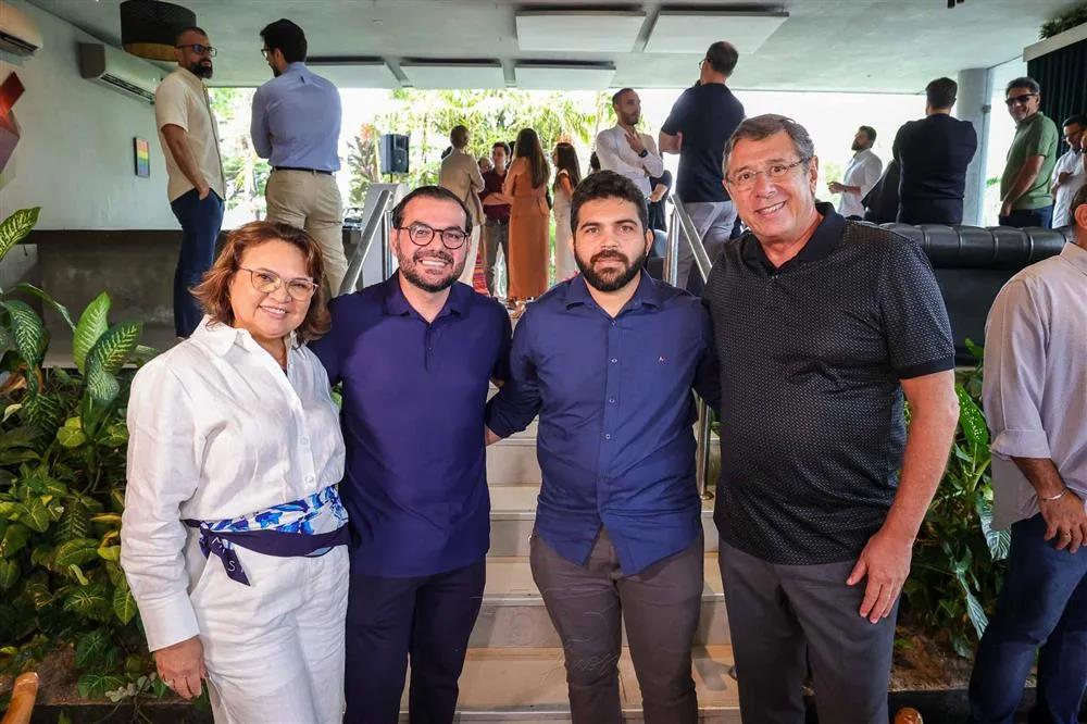 Carol Feitosa, Pedro Cesario, Samuel Santos e Alexandre Sleiman